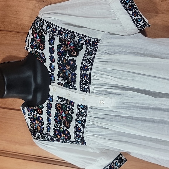 BOGO!! Suno Cross Stitched Tunic Top - Picture 1 of 11